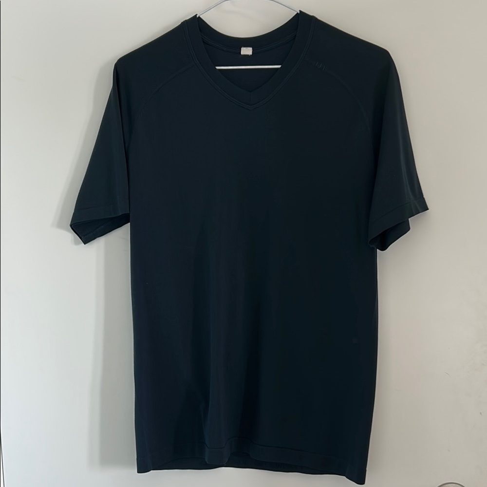 Lululemon Metal Vent Tech V-Neck Shirt